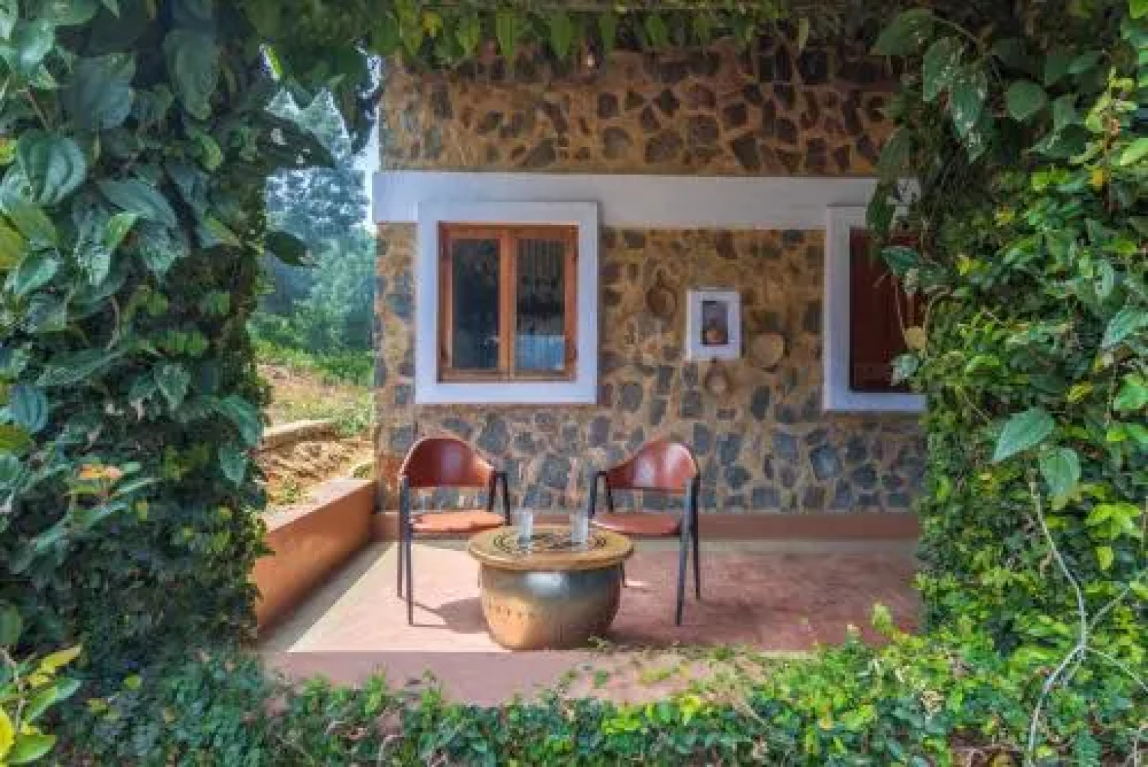 Wild Walkers by Vista Rooms