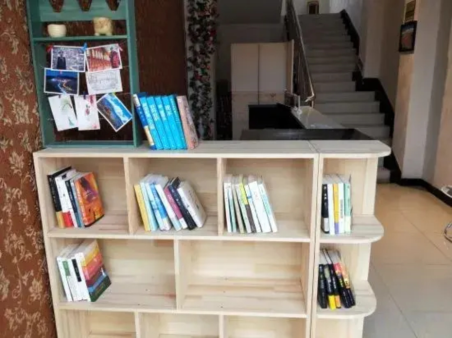 Seda is in the hotel