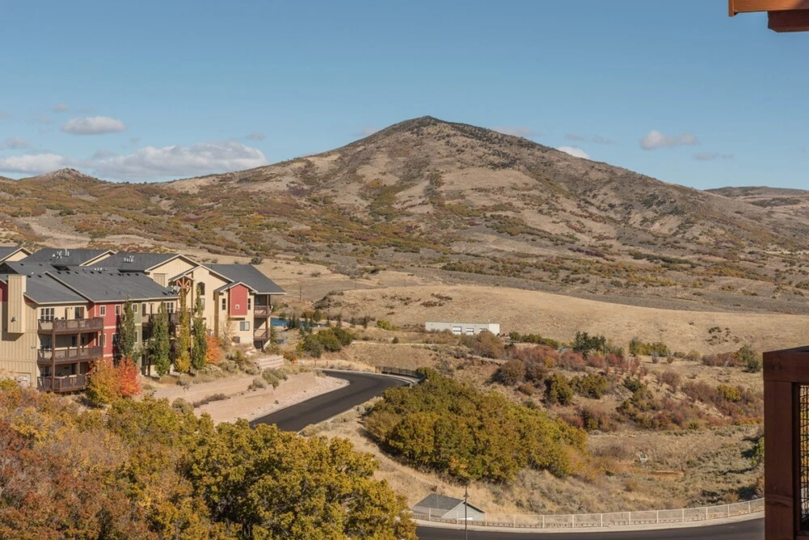 Deer Park Condo #303 3 Bedrooms 2 Bathrooms Condo