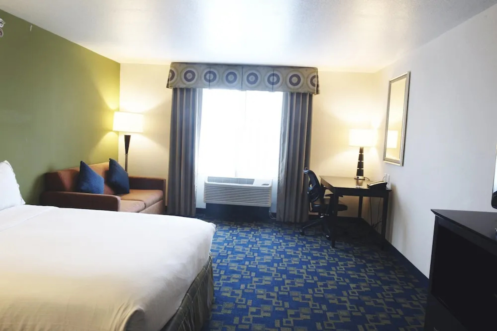 Holiday Inn Express Urbandale Des Moines