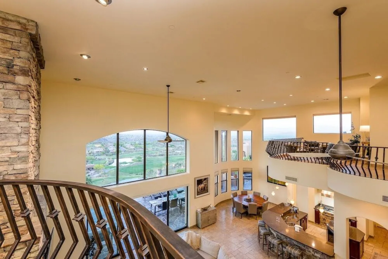 Casa Sunridge 5 Bedroom Home by Redawning