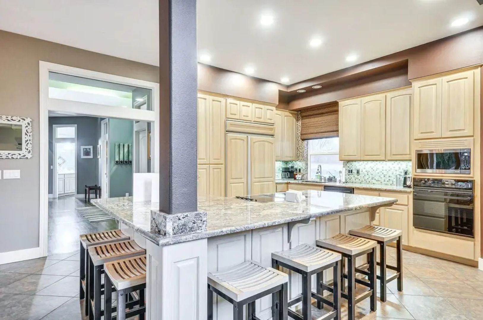 Spacious Oregon Home w/ Fire Pit & Grill!