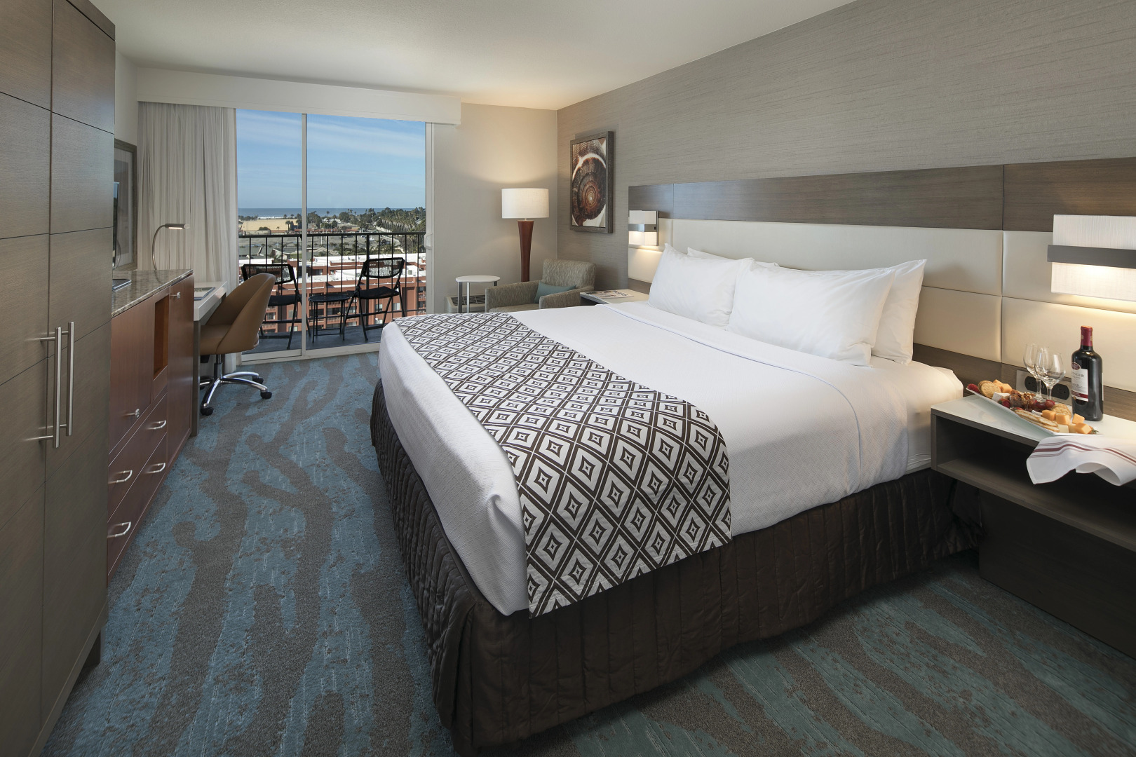 Crowne Plaza Ventura Beach by IHG