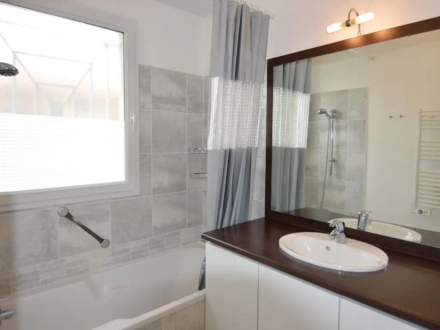 Appartement Mèze, 3 pièces, 4 personnes - FR-1-604-20