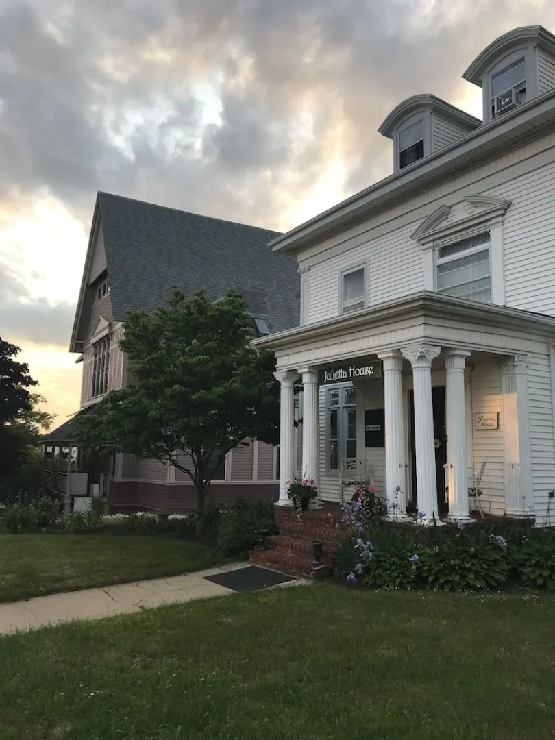 Julietta House