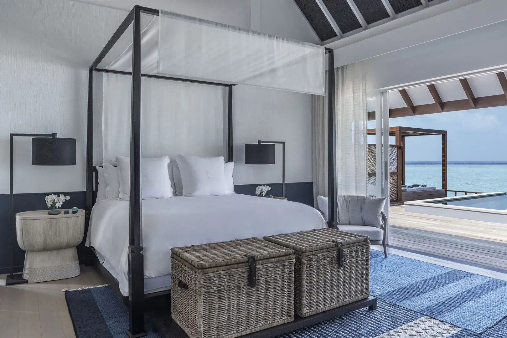 Four Seasons Resort  Maldives at Landaa Giraavaru