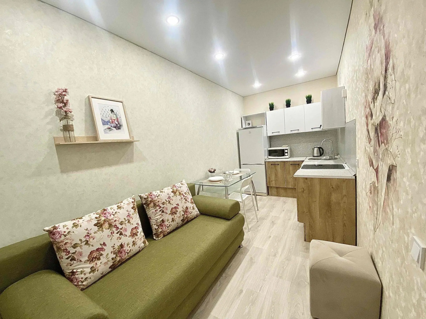 Rental Family Rooms (Рентал Фэмили) на Олимпийском бульваре 6