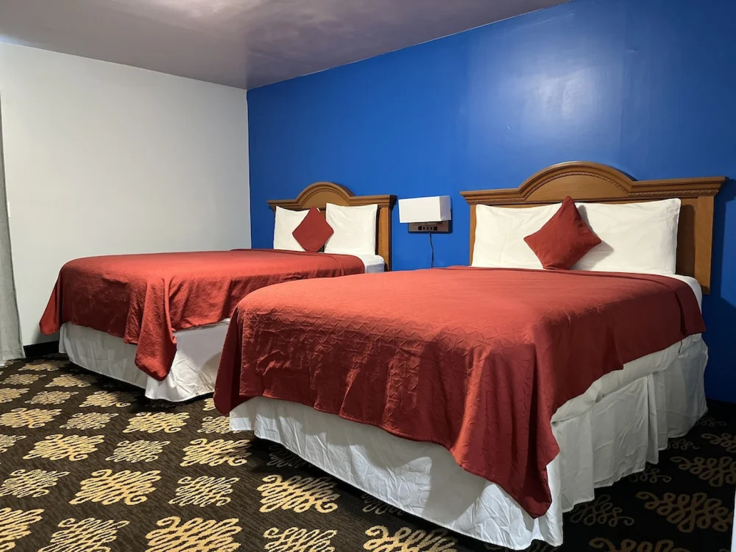 Midway Motel