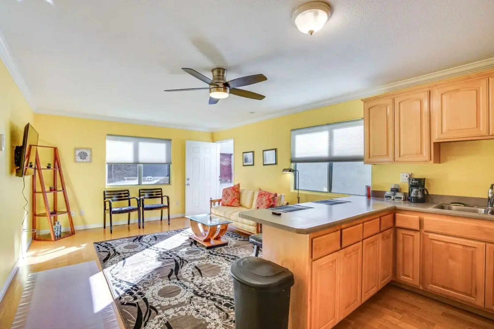 Chula Vista Unit: 12 Mi to Downtown San Diego!