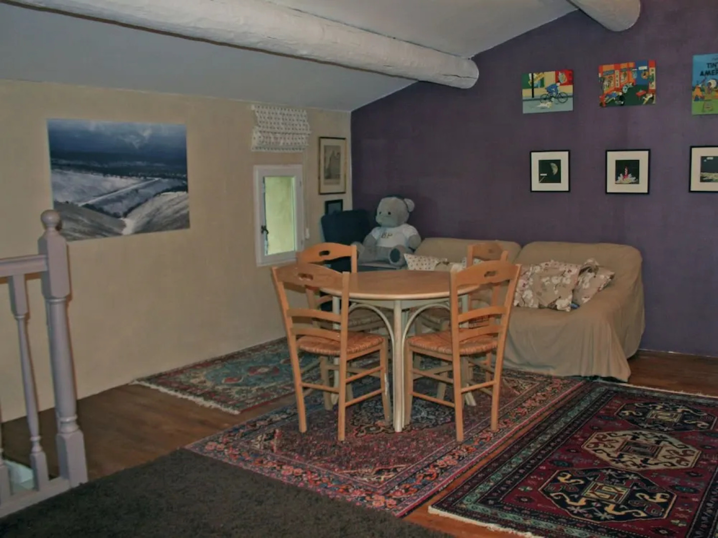 Detached Villa Situated Between the Vineyards and Views of the Mont Ventoux