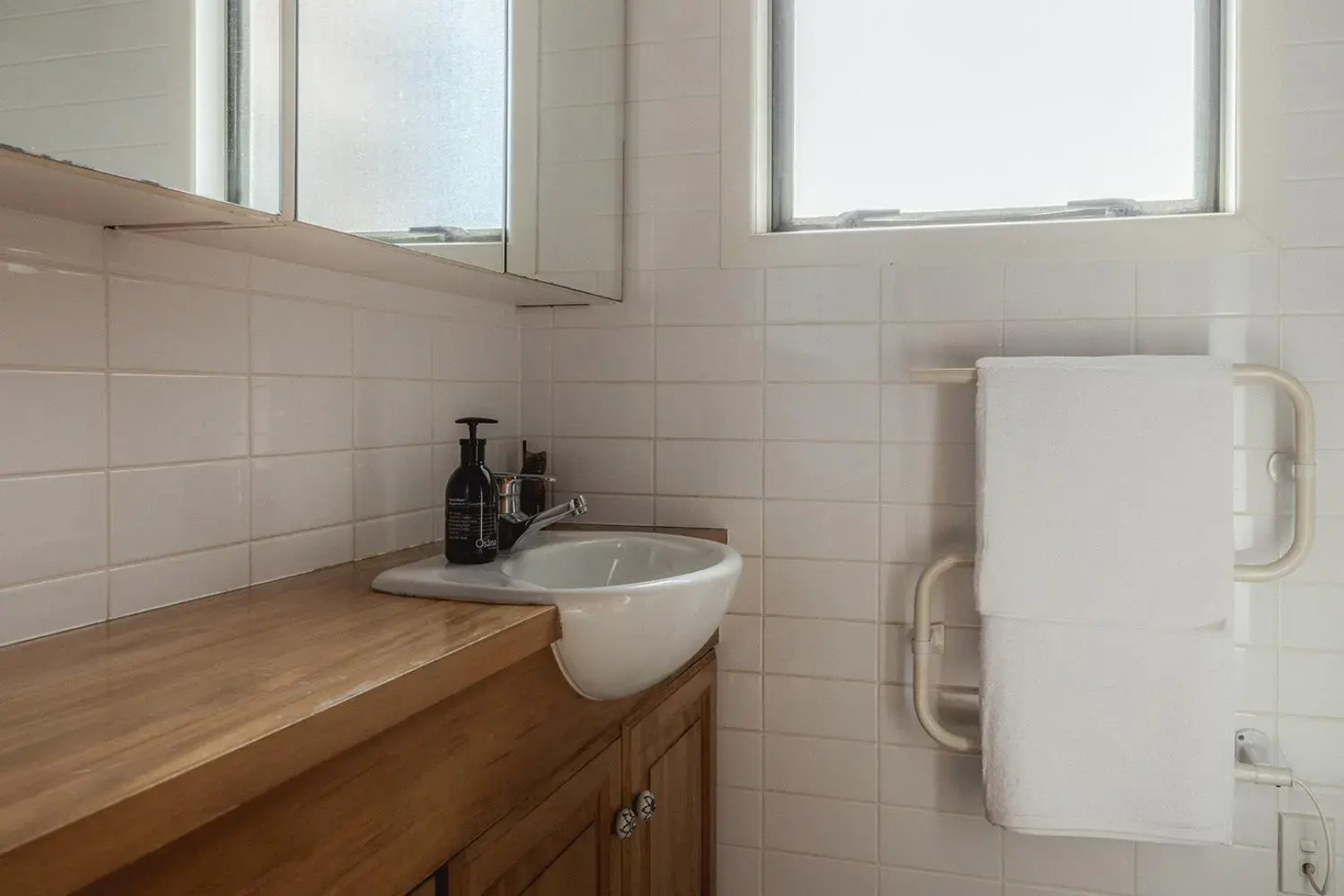 Seaview Sojourn - Waiheke Escapes