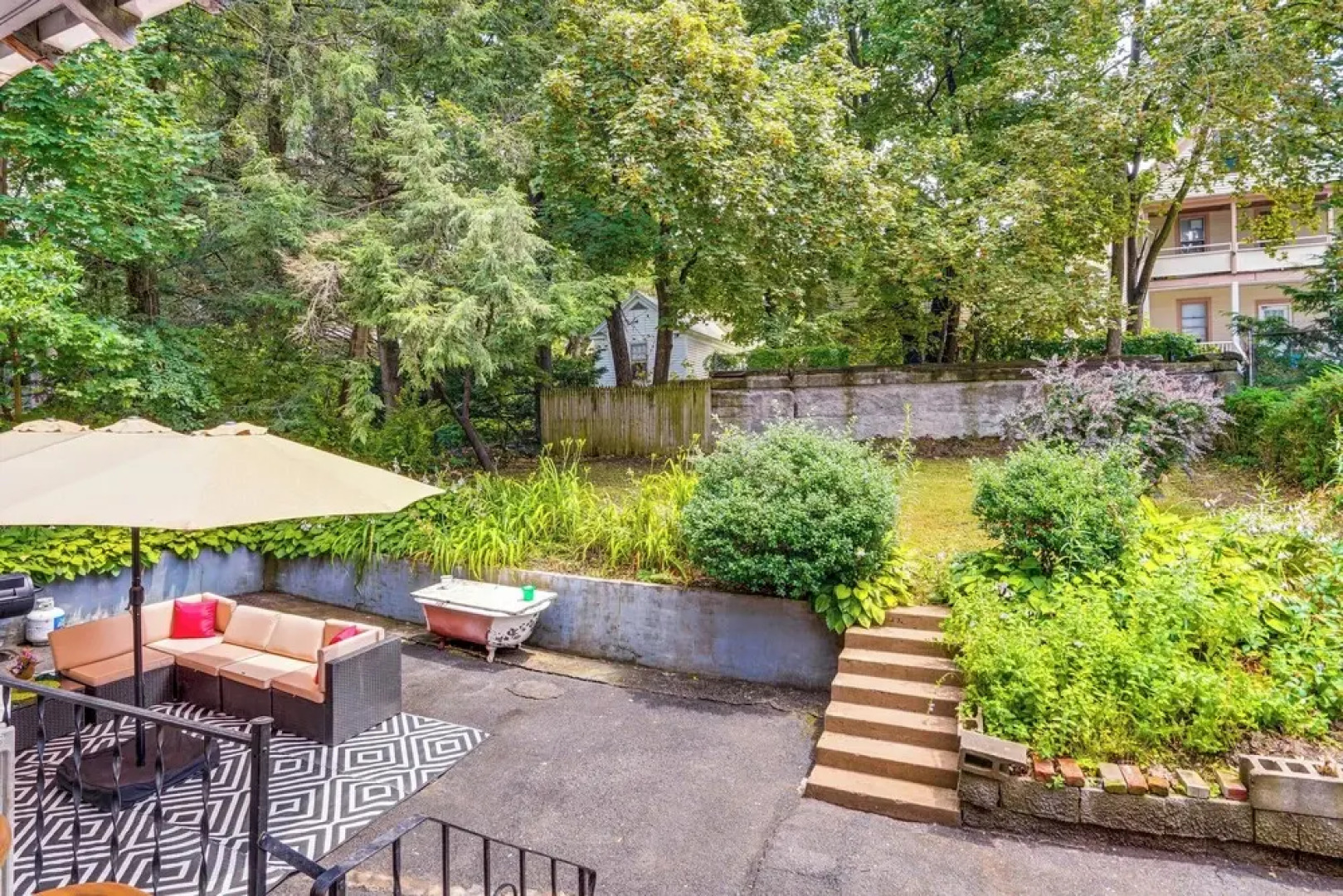 Steps to Union College: Home w/ Shared Yard!