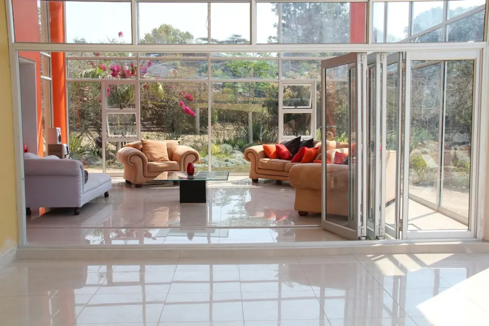 Borrowdale Ground Floor with Poolview