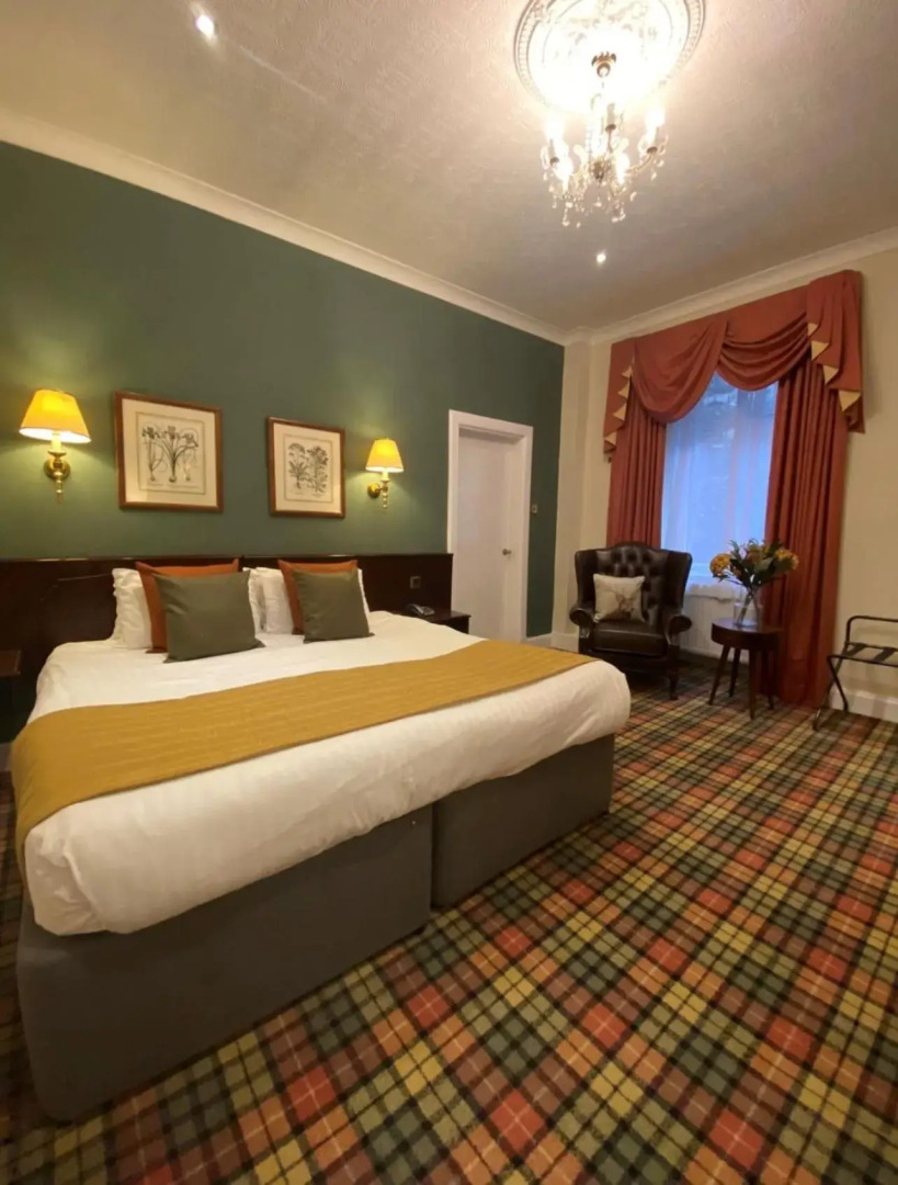 The Royal George Hotel