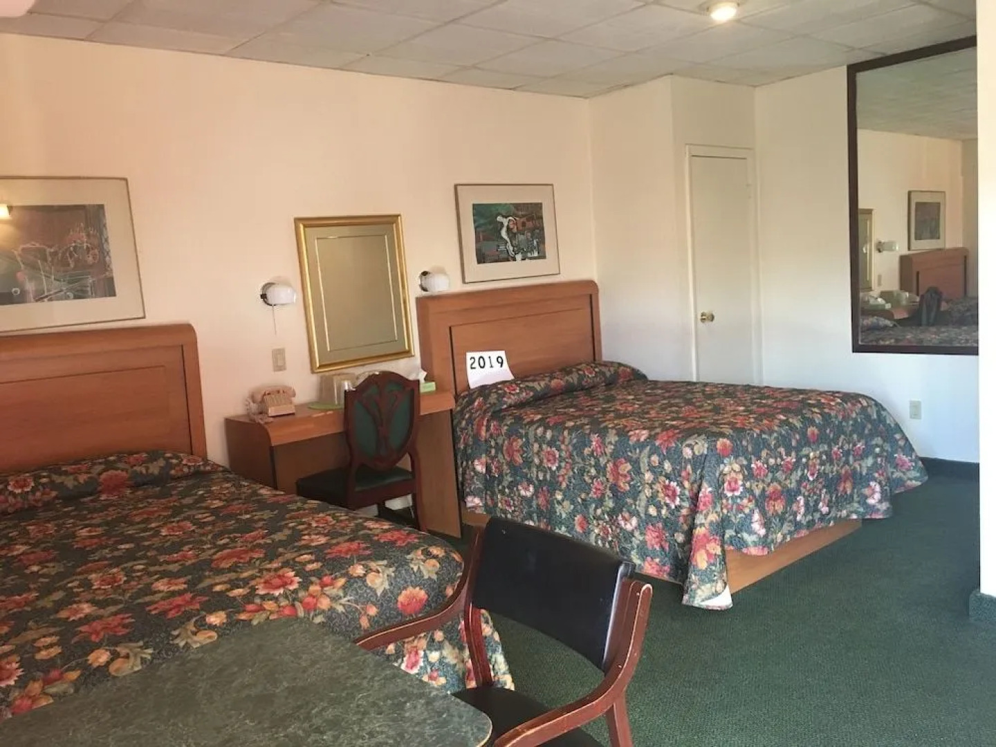 Capri Lynbrook Motor Inn