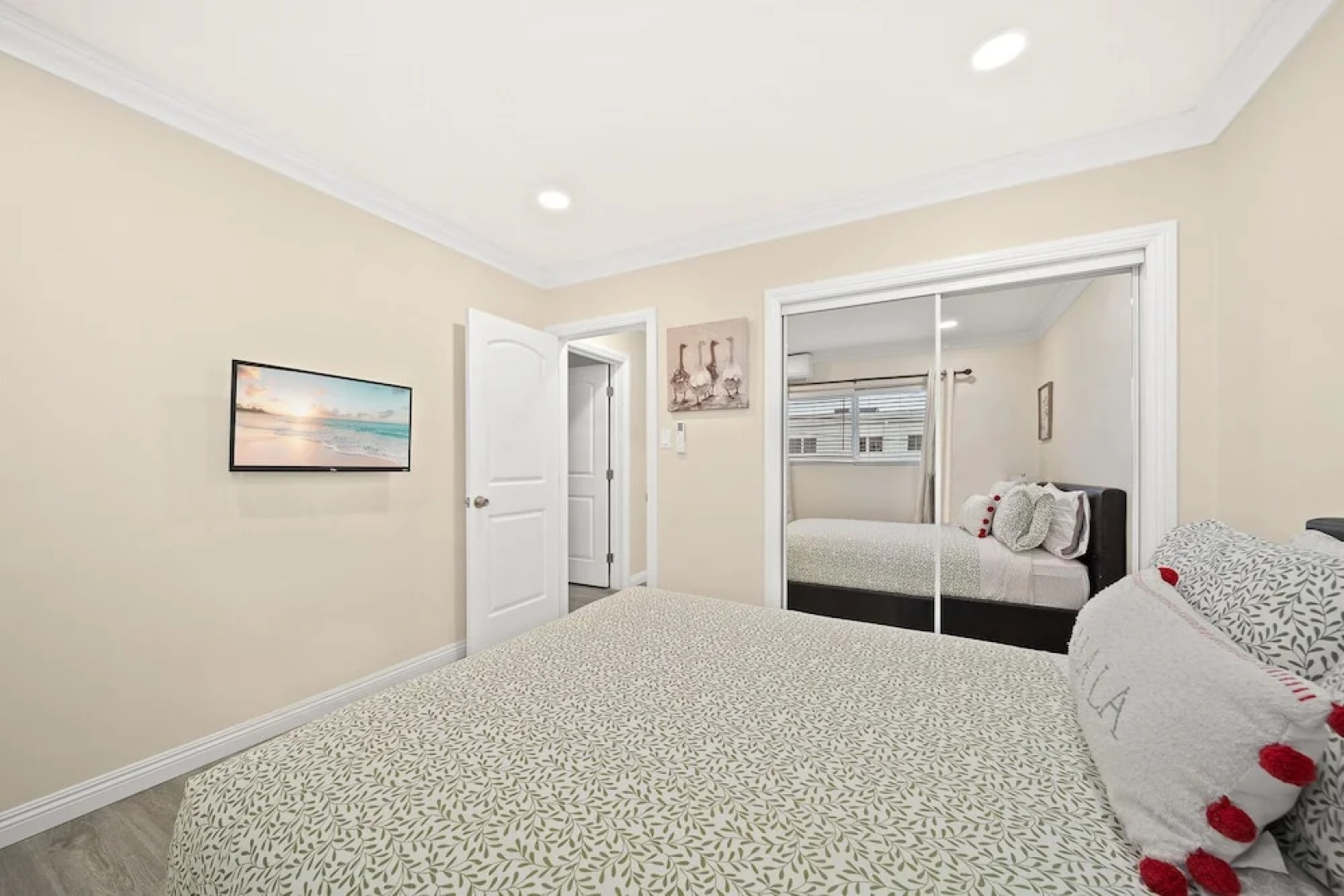 Vibrant&Refreshing 12 min to Downtown LA