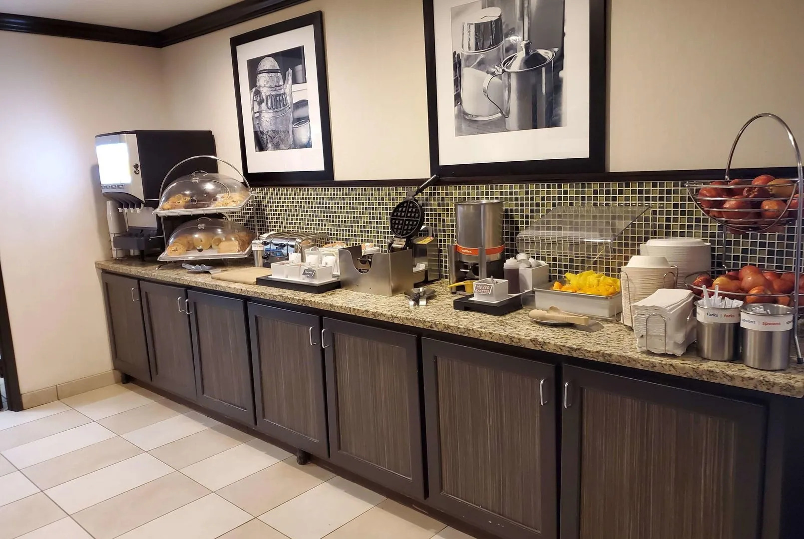 Spark by Hilton Colorado Springs I 25 Central