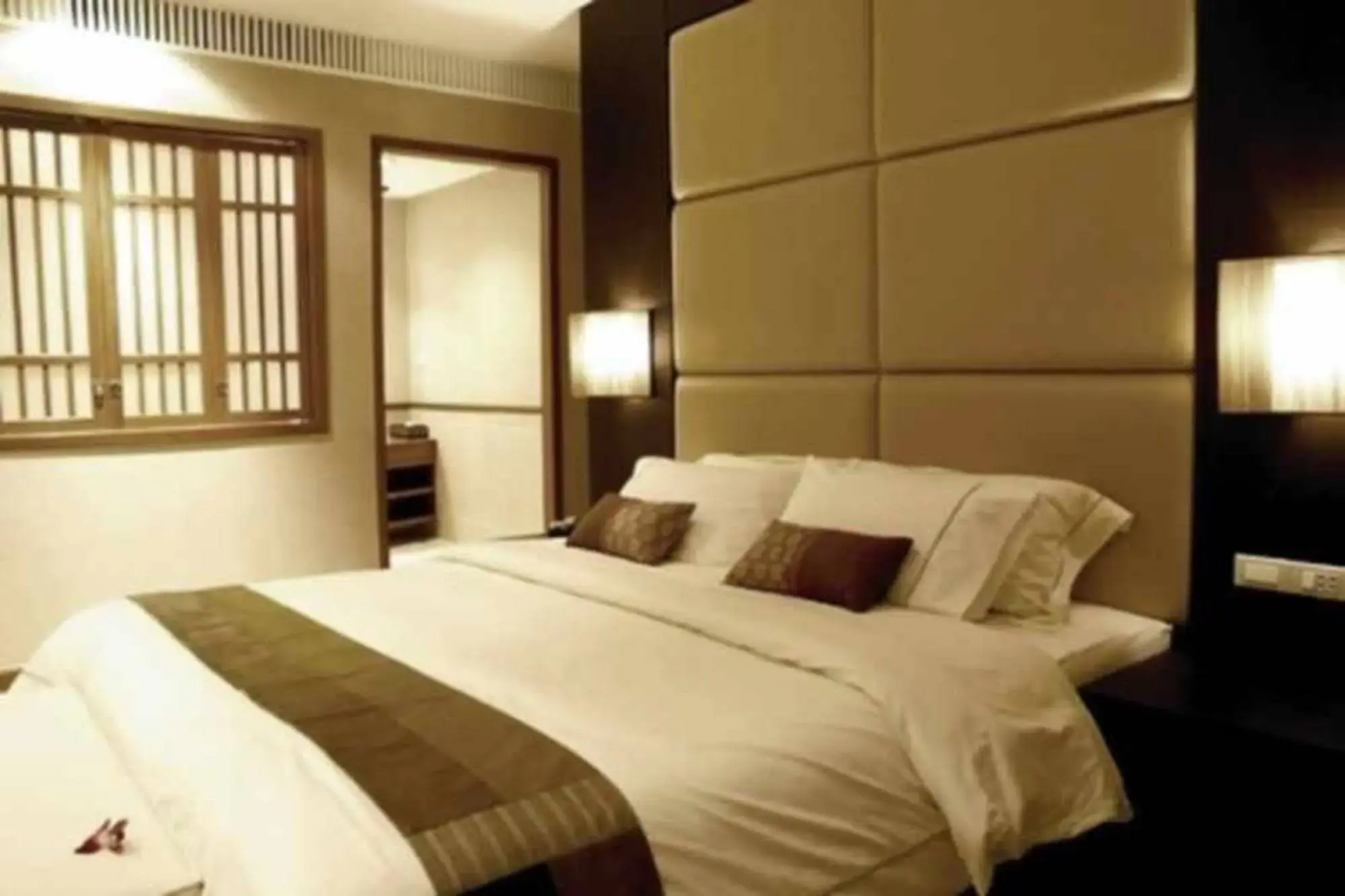 Sunee Grand Hotel and Convention Center