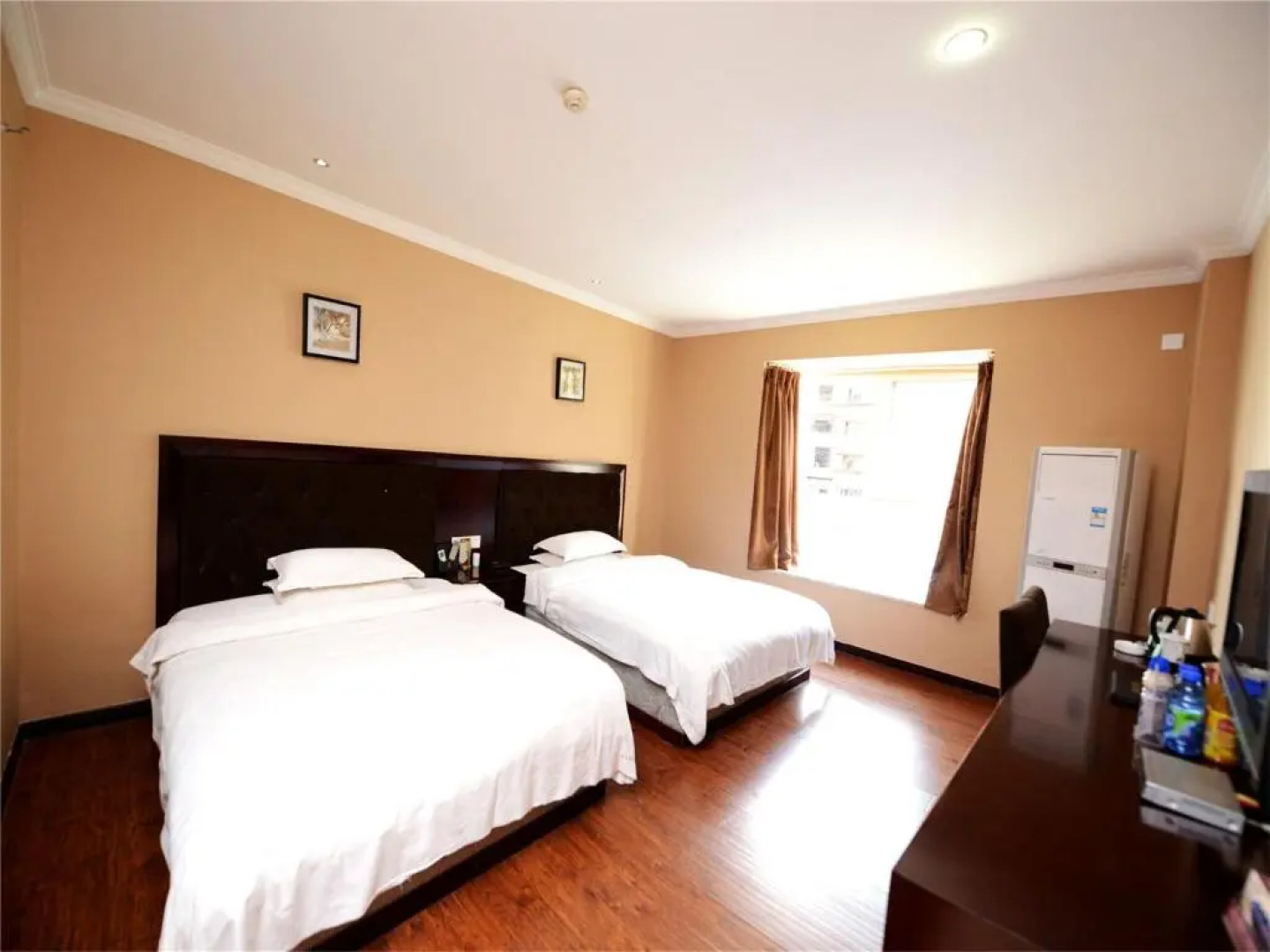 Dazhou Yimeijia Business Holiday Hotel