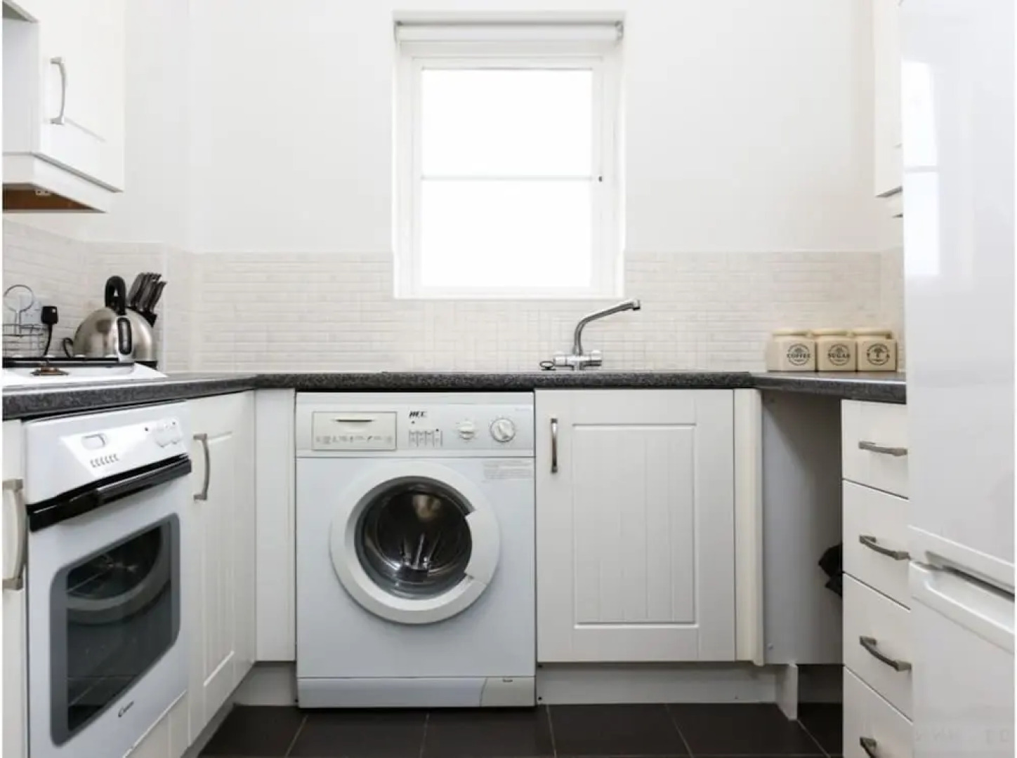 Alexander Apartments Royal Court