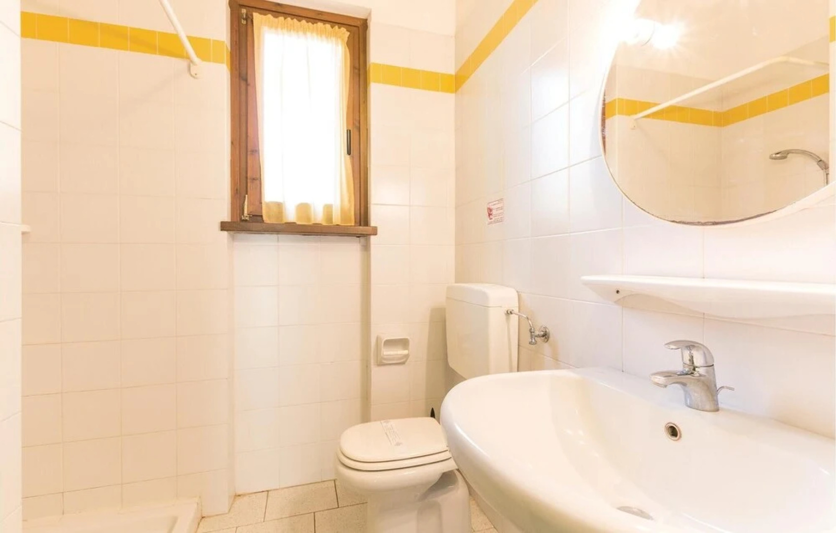 Awesome Apartment in Iseo BS With 2 Bedrooms, Wifi and Outdoor Swimming Pool