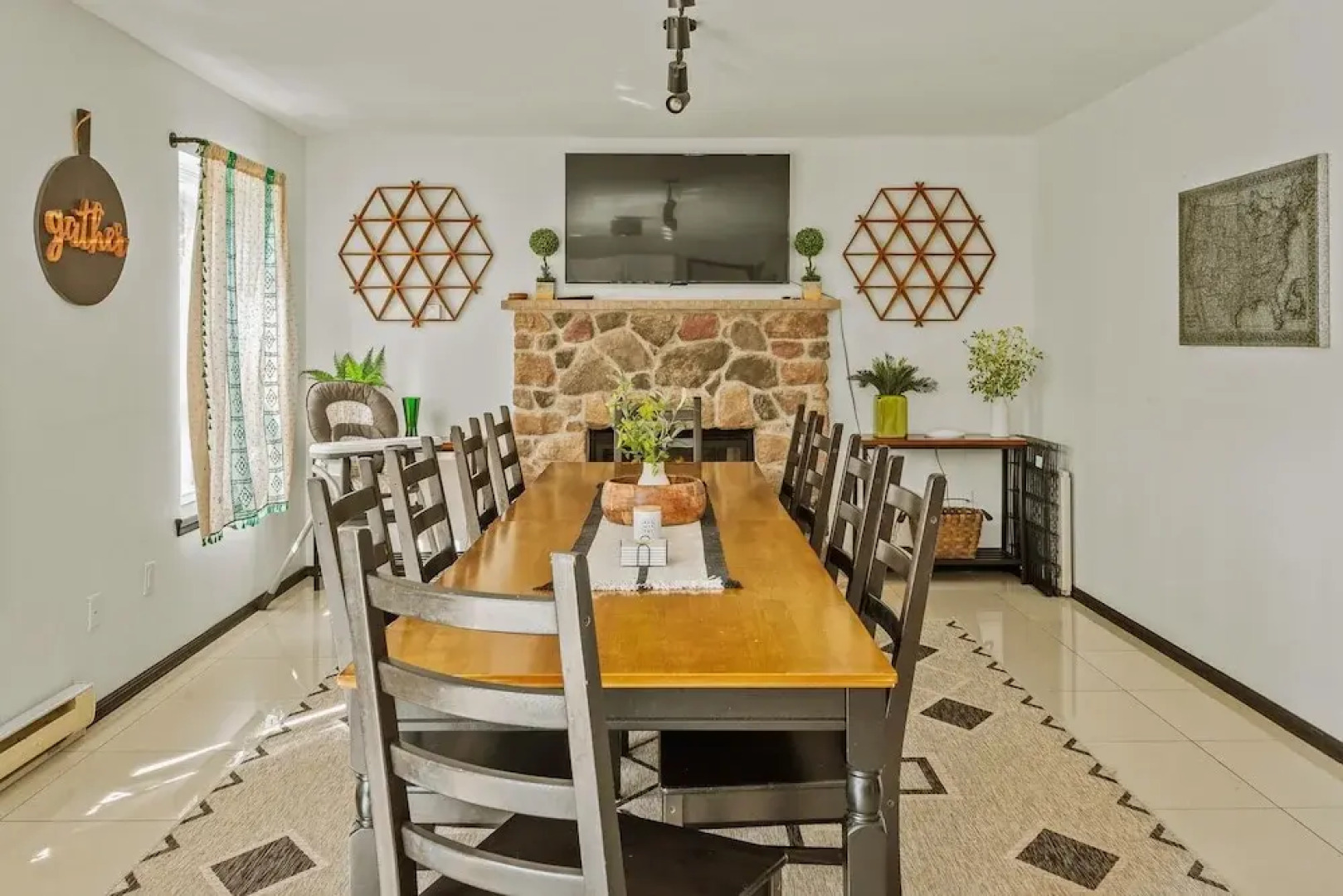 Mountain Mindset by Avantstay Pool Hot Tub Game Room Firepit