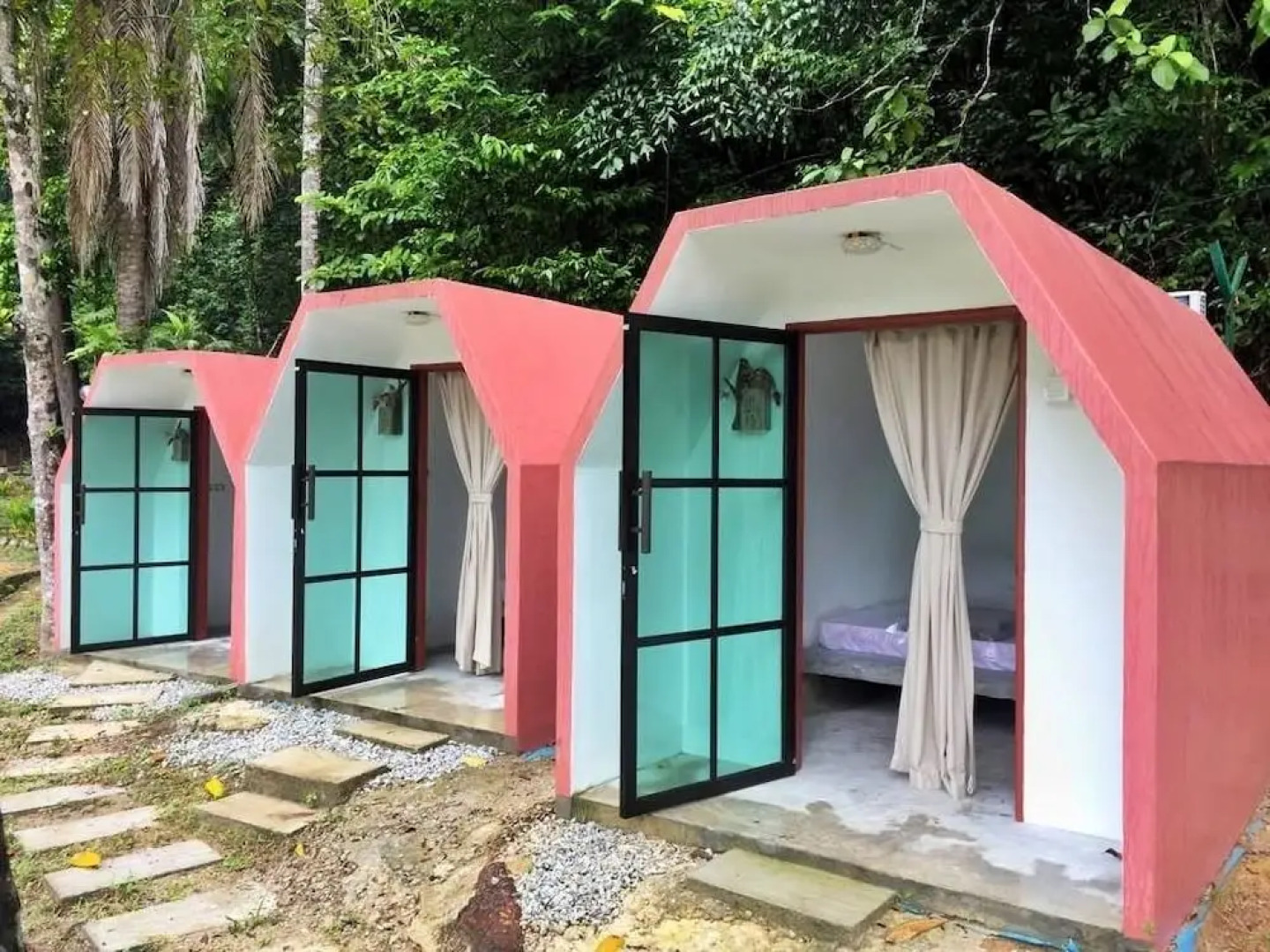 Eco Capsule Resort