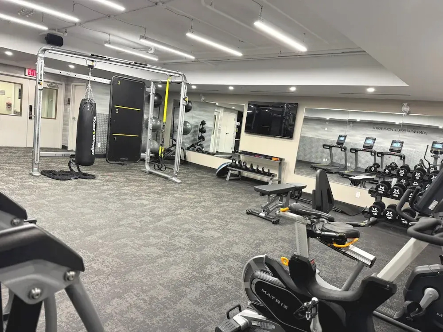 Newmarket Hotel & Suites