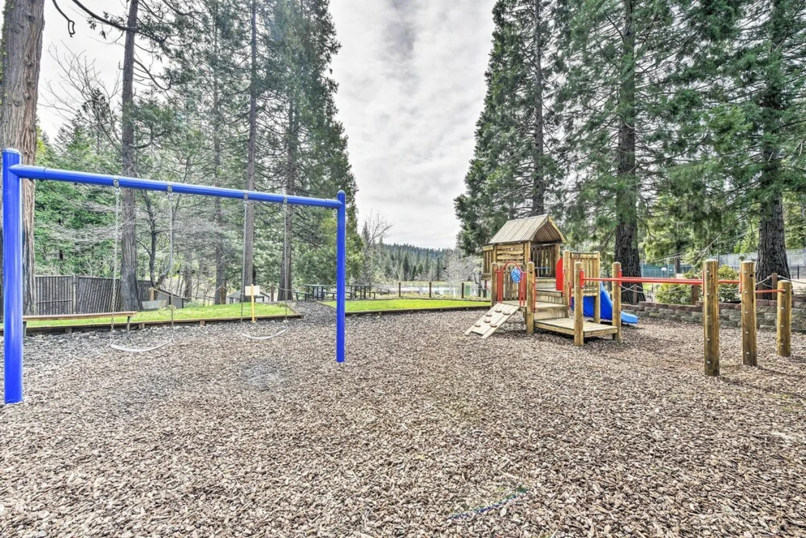 Cabin w/ Deck & Fire Pit in Blue Lake Springs!