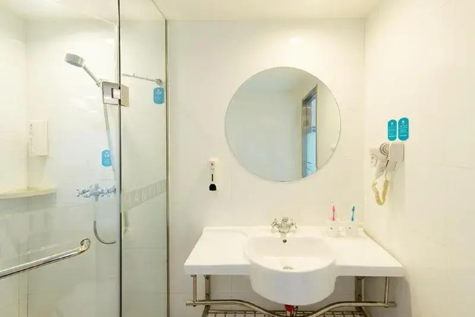 Hanting Hotel Meishan Chibi Middle Road