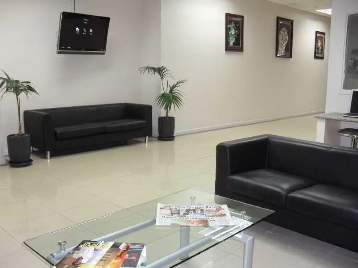 Victoria Hotel Suites