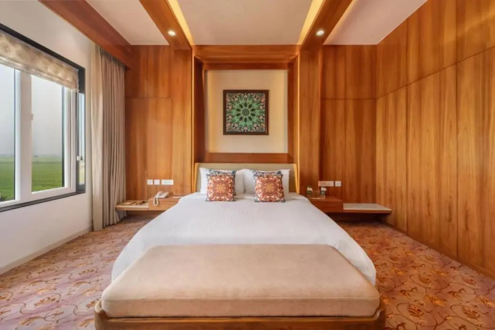 Shyama Sarovar Portico