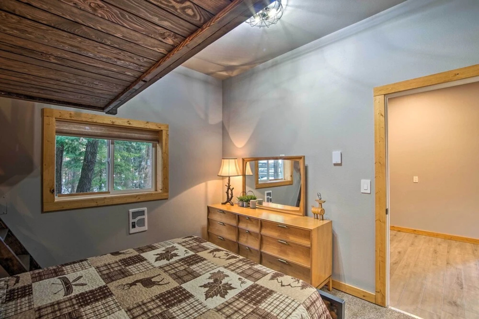 Modern Cabin - 2 Mi to Speelyi Beach!