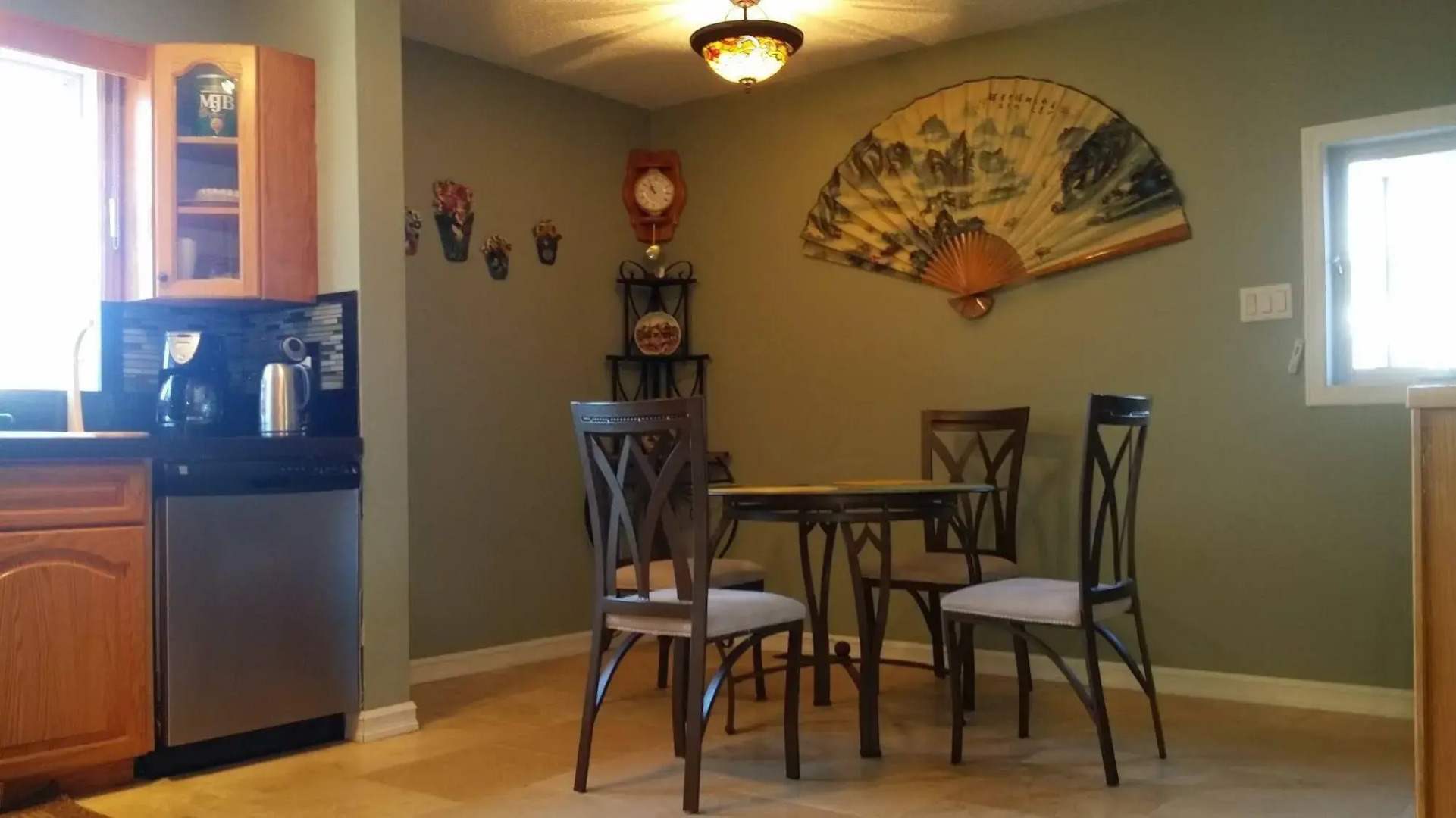 Eileen's Bed & Breakfast - Guest House