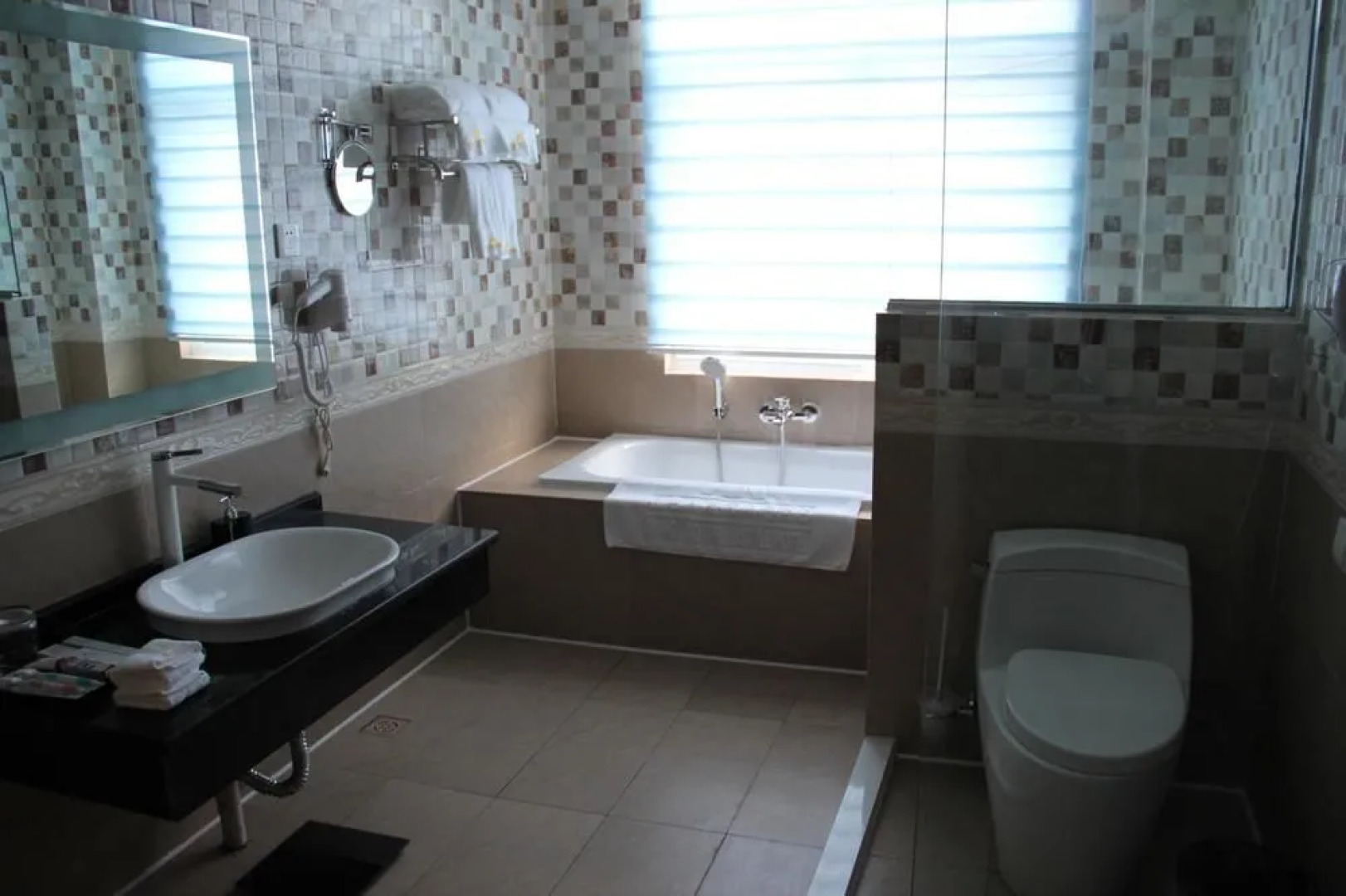 Kaifeng Wangjiao Spring Hotel