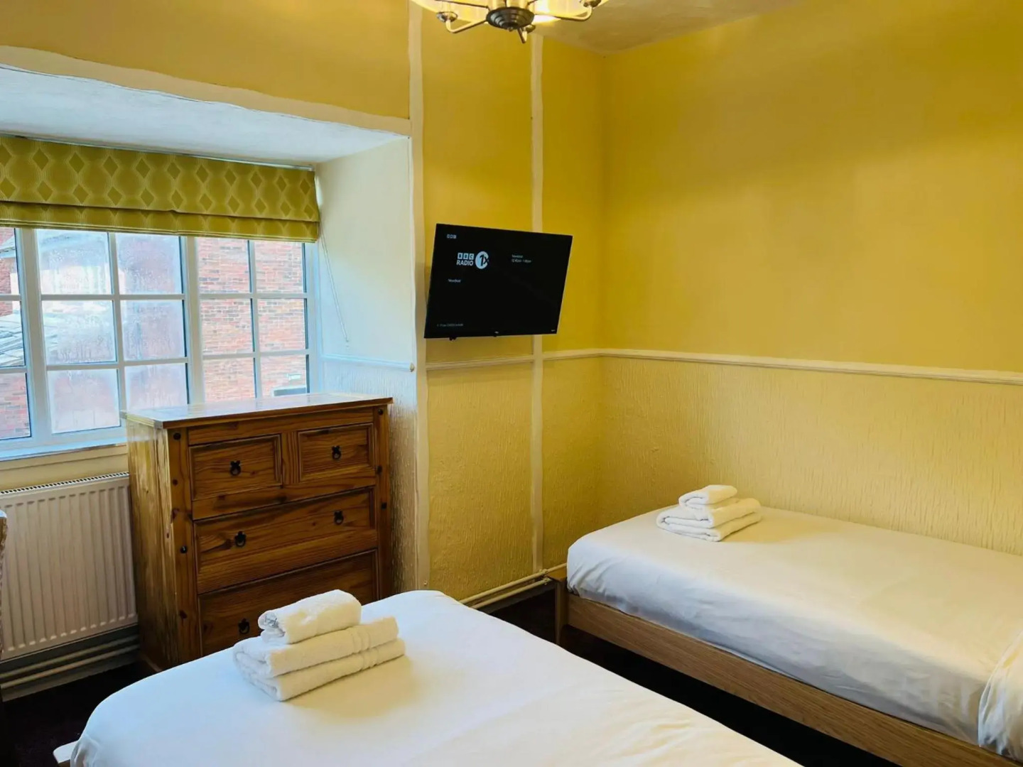 Rothwell House Hotel .