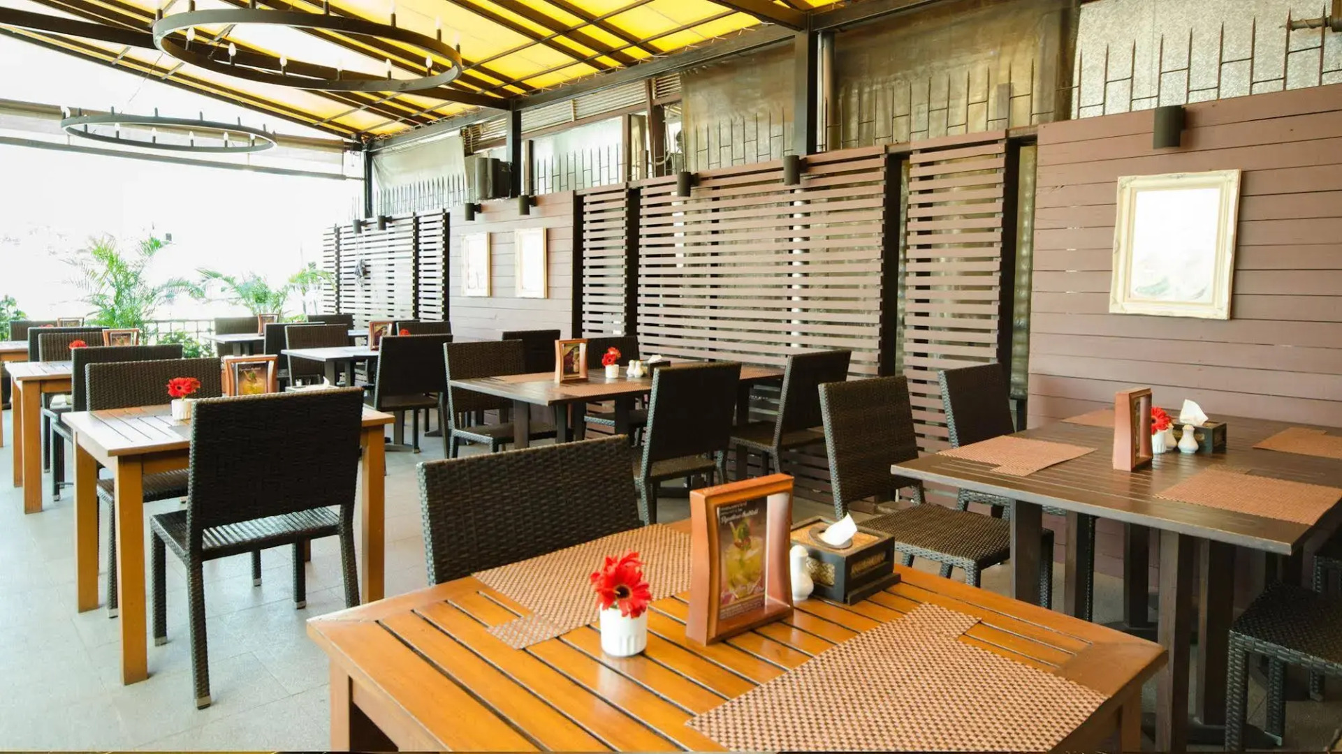 The StandardX Bangkok Phra Arthit