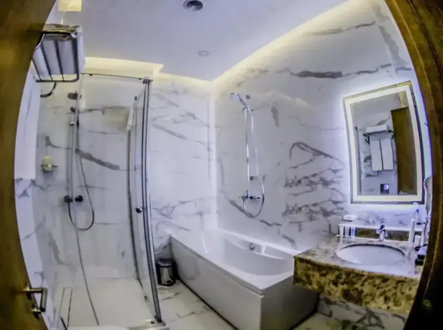 Madison Hotel Baku