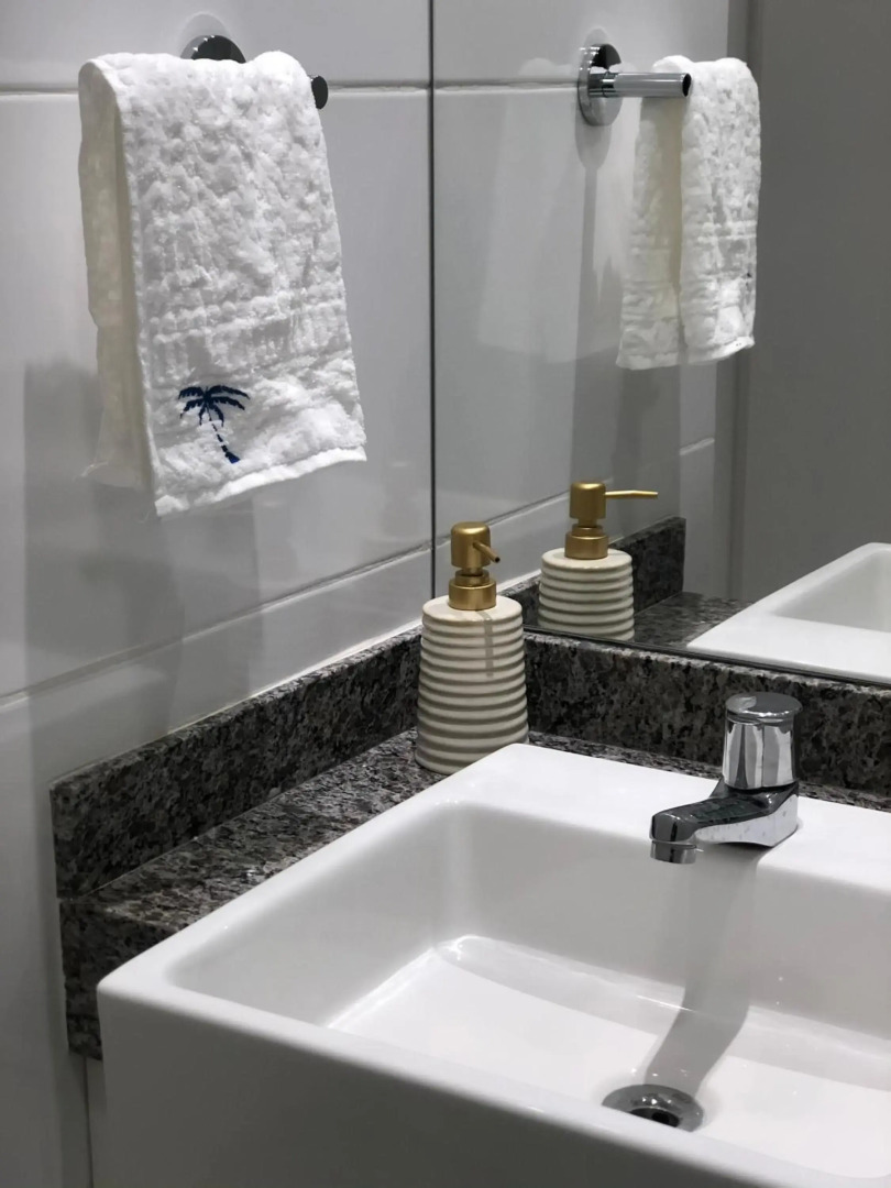 Apartamento em Guarajuba, BAHIA 1 Tudo Novinho e Finamente Decorado