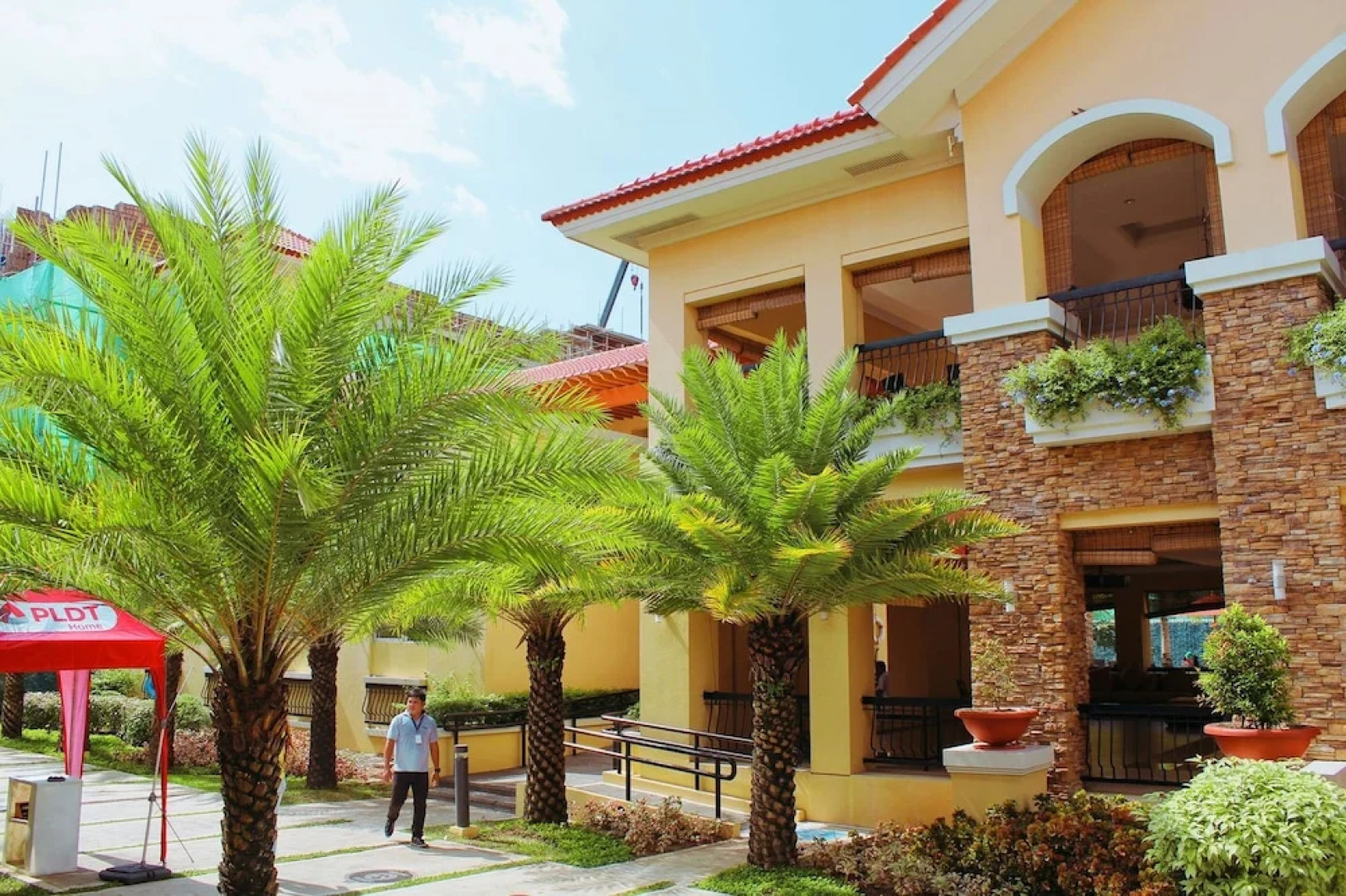 2 Bedroom at San Remo Oasis near SM Seaside