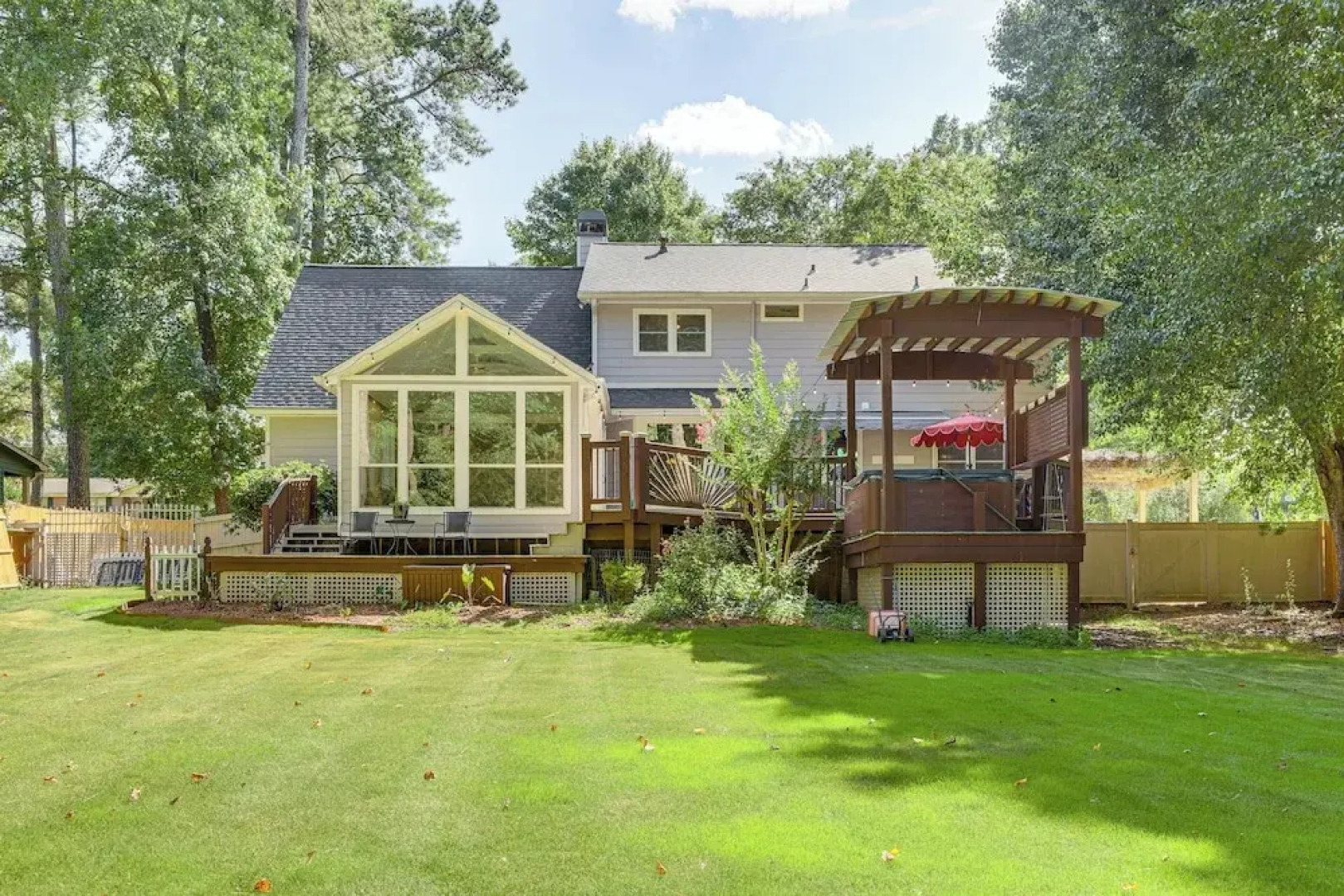 6 Mi to Stone Mountain Park: Home w/ Deck!