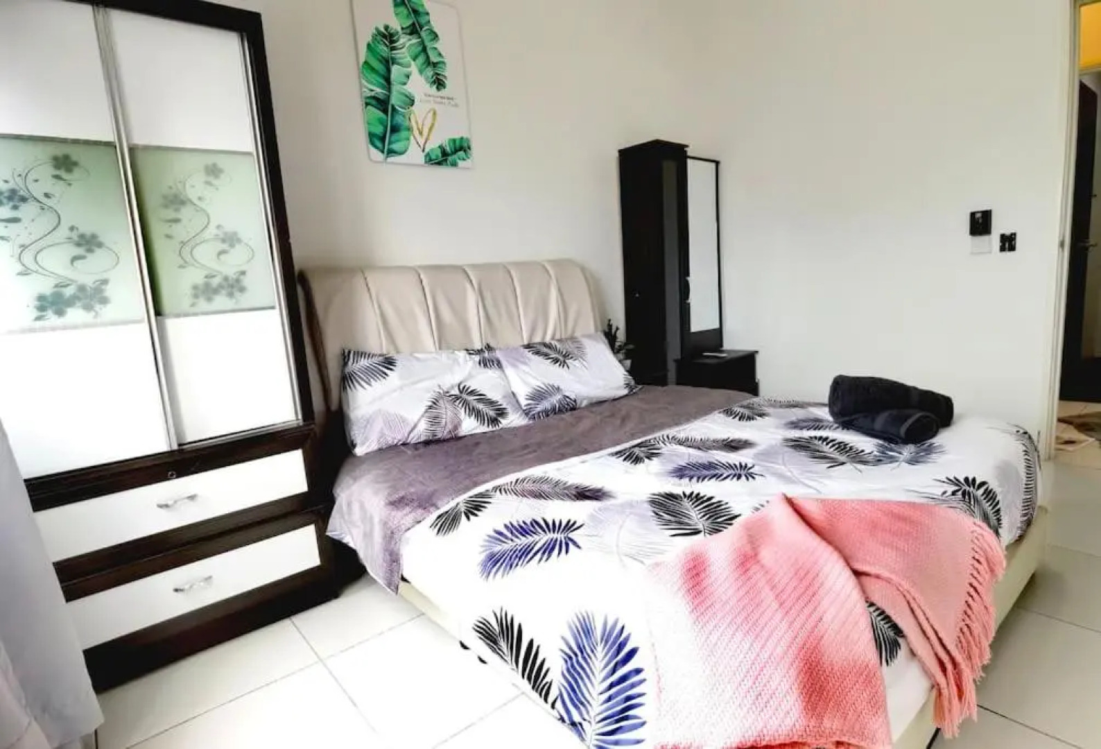 Forest in the Sky 3BR 8pax NETFLIX!! High floor By STAY