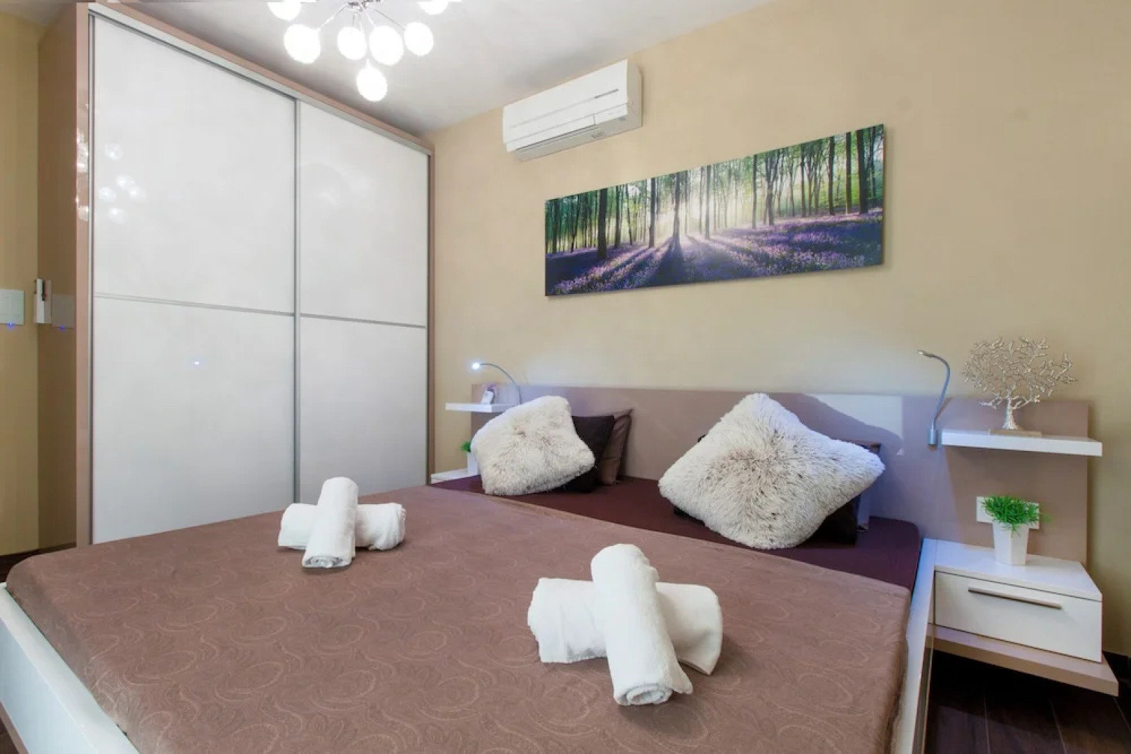 Luxury at Villa Cama - Your Dream Vacation Rental!