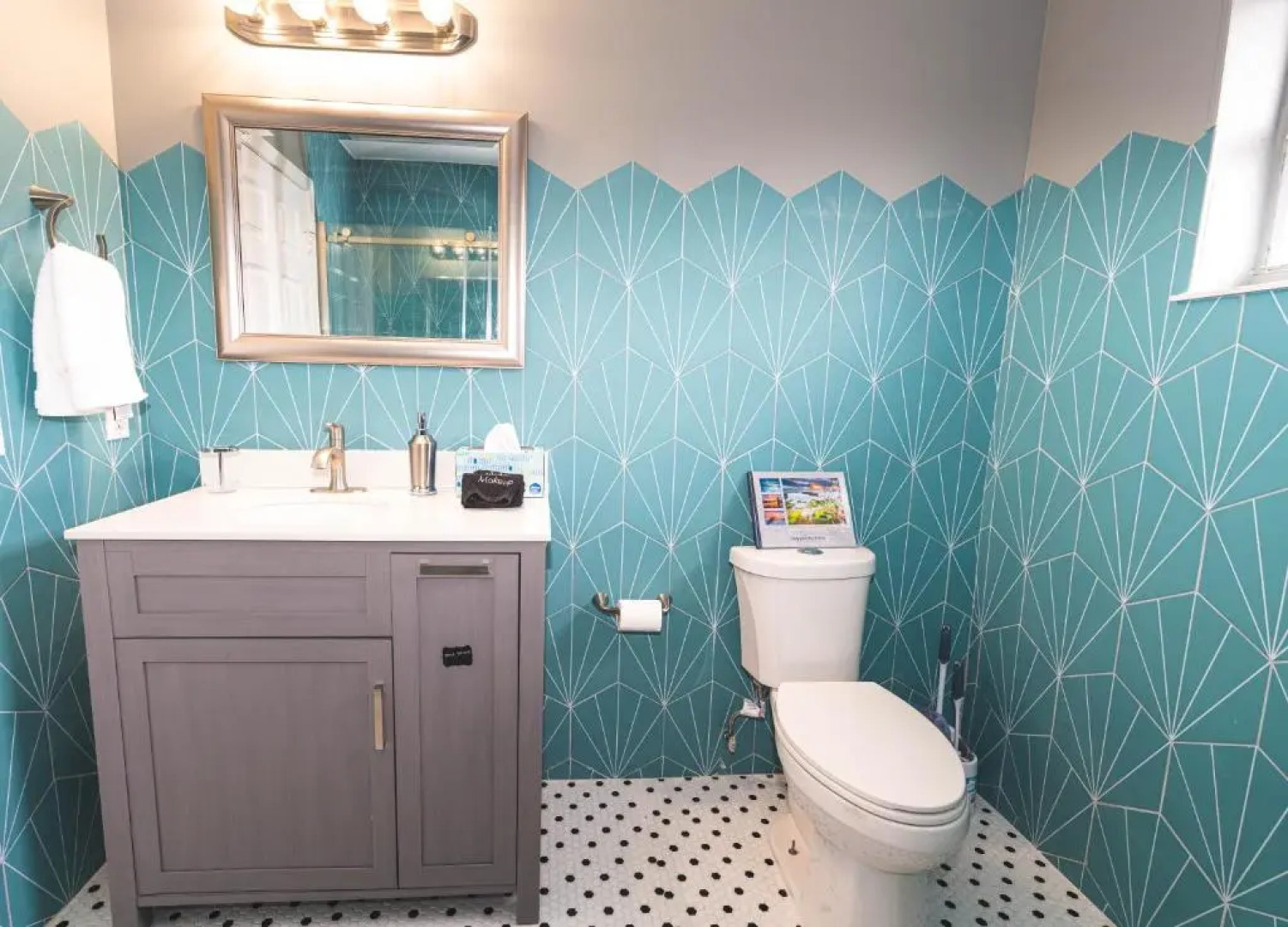 Golfers Paradise 4-hole PUTT-PUTT, 3b-2b home huge backyard, hammock