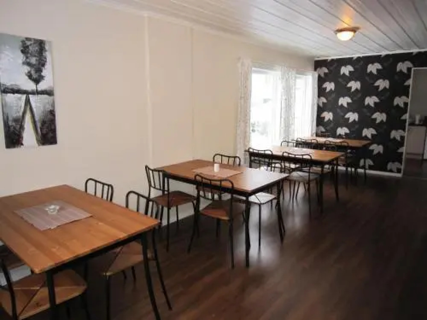 Froland Vandrerhjem/Eikely Senter