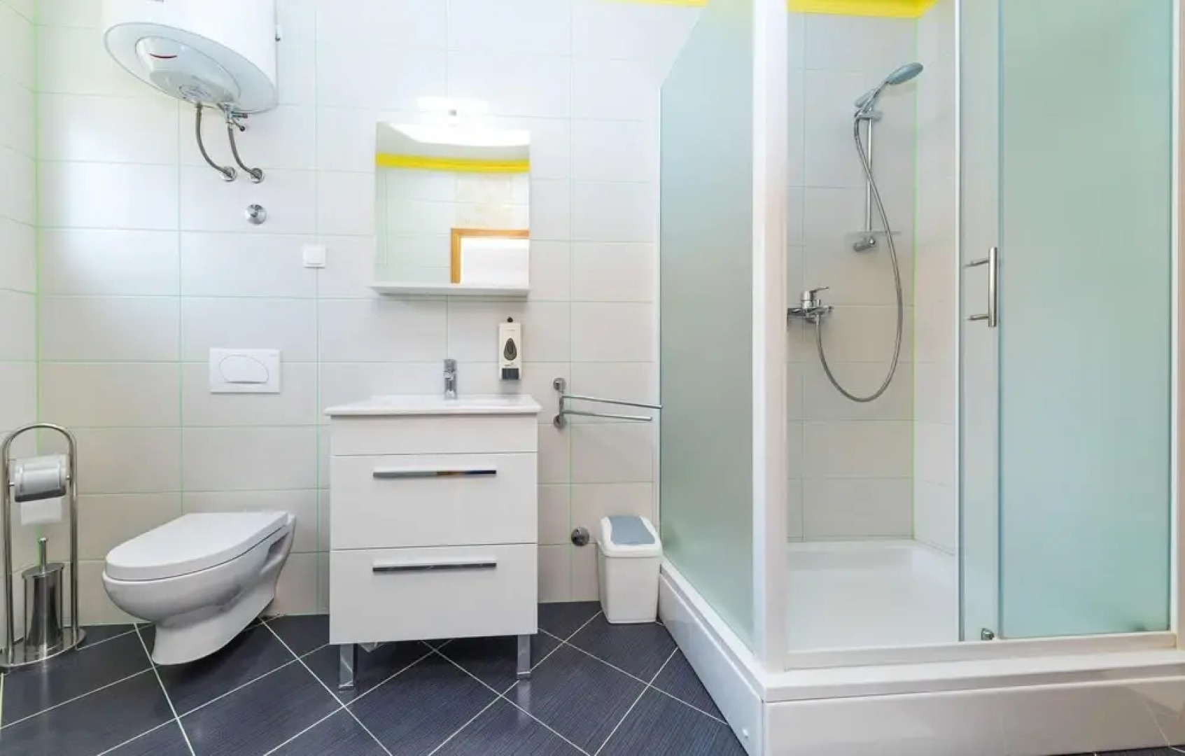 Beautiful Home in Kastel Luksic With Sauna, Wifi and 7 Bedrooms