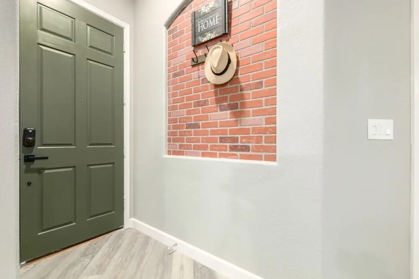 Ivanhoe Gilbert 3 Bedroom Home by RedAwning