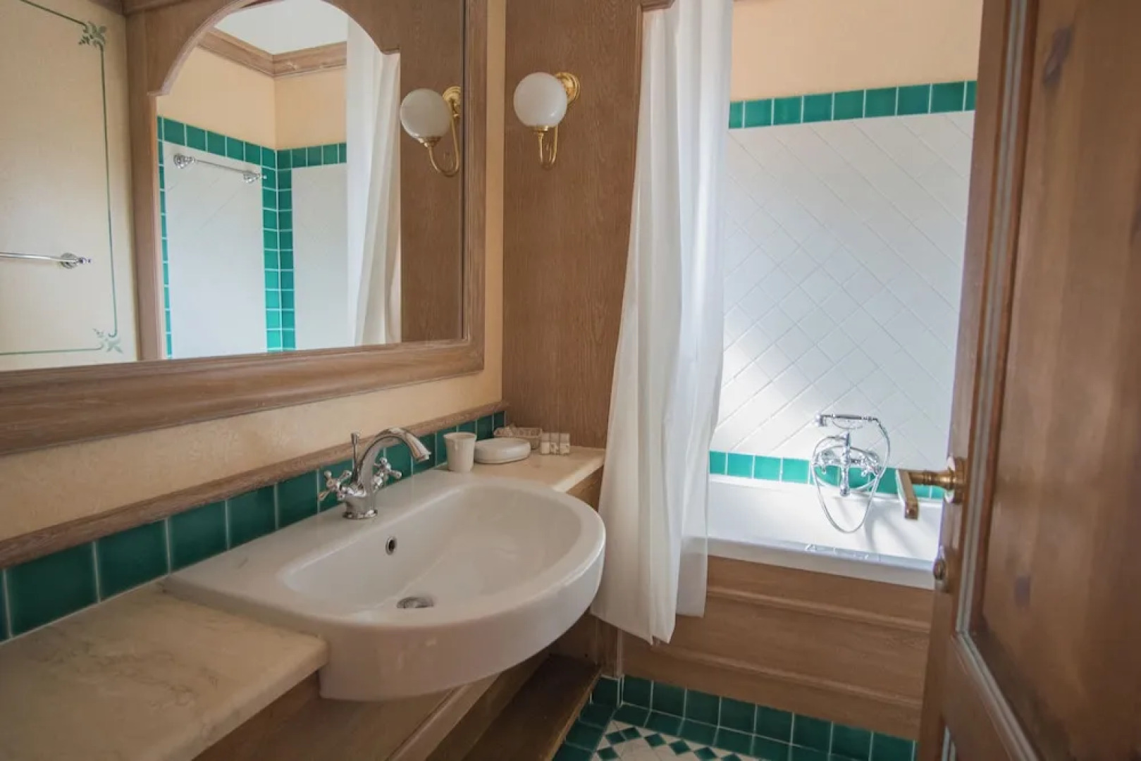 Beautiful Il Giardino Degli Oleandri 1 Bedroom Apartment B2 Sleeps 2 Persons