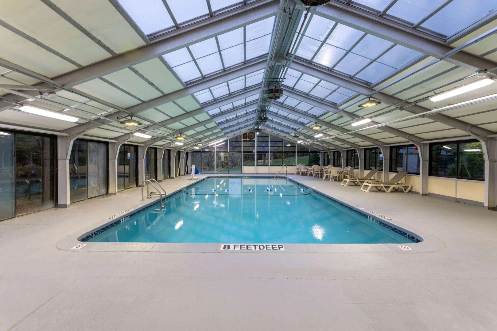 Baymont by Wyndham White Plains - Elmsford