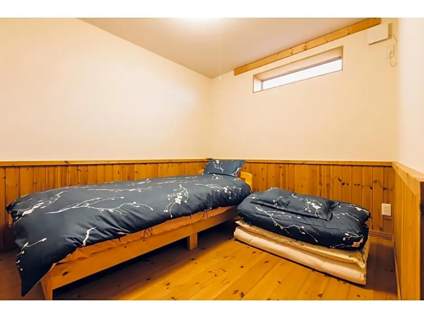 Toyako private log house